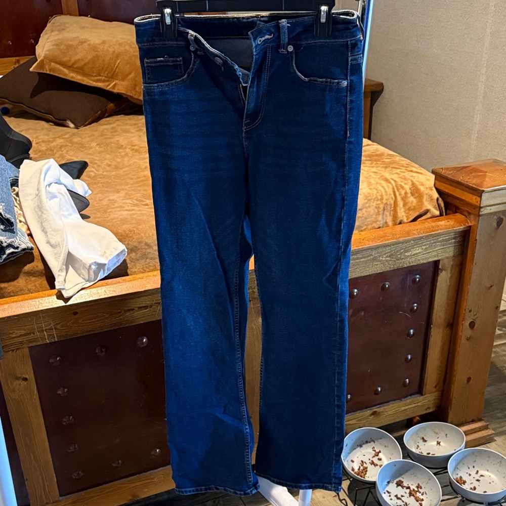 H&M woman’s Dark Blue Straight Jeans